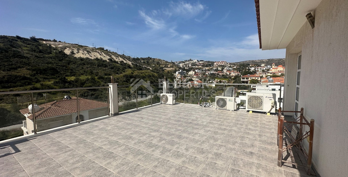 Detached 4 bedroom house in the quiet residential location of Agios Tychonas.