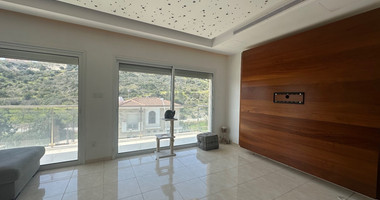 Detached 4 bedroom house in the quiet residential location of Agios Tychonas.
