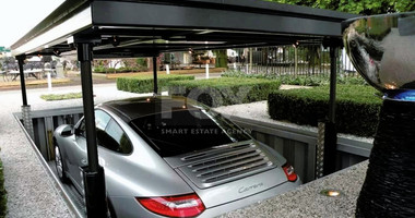 Five bedroom exceptional villa in a privileged area in Aphrodite Hills , Paphos