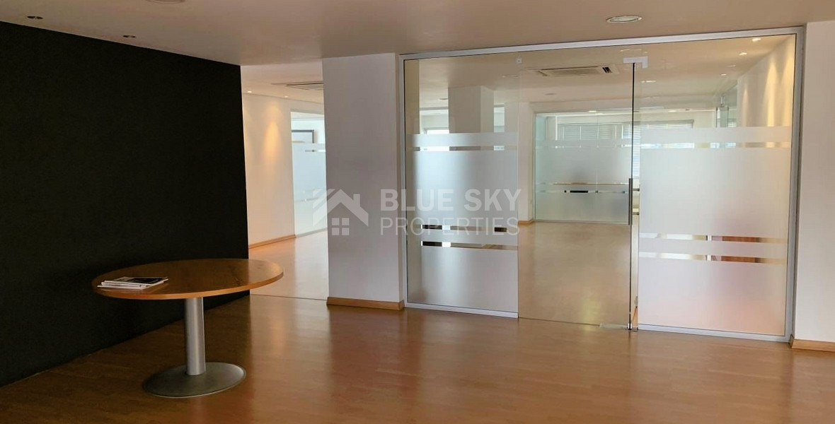 Office for rent in Makarios Avenue, Limassol