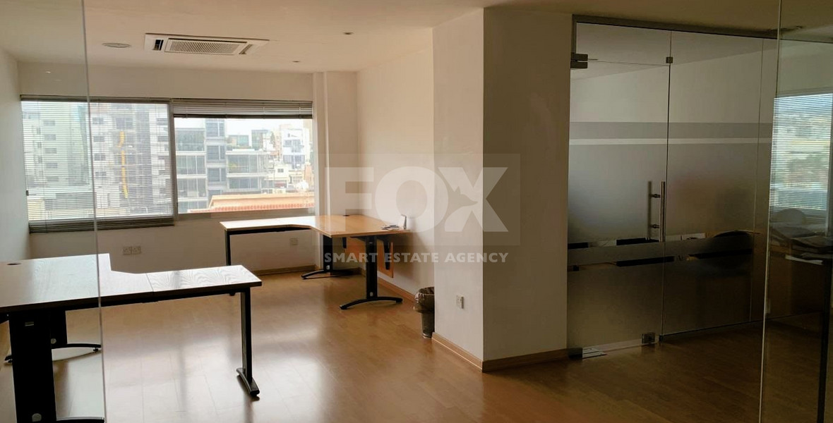 Office for rent in Makarios Avenue, Limassol