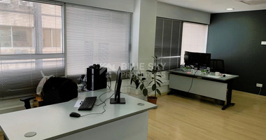 Office for rent in Makarios Avenue, Limassol