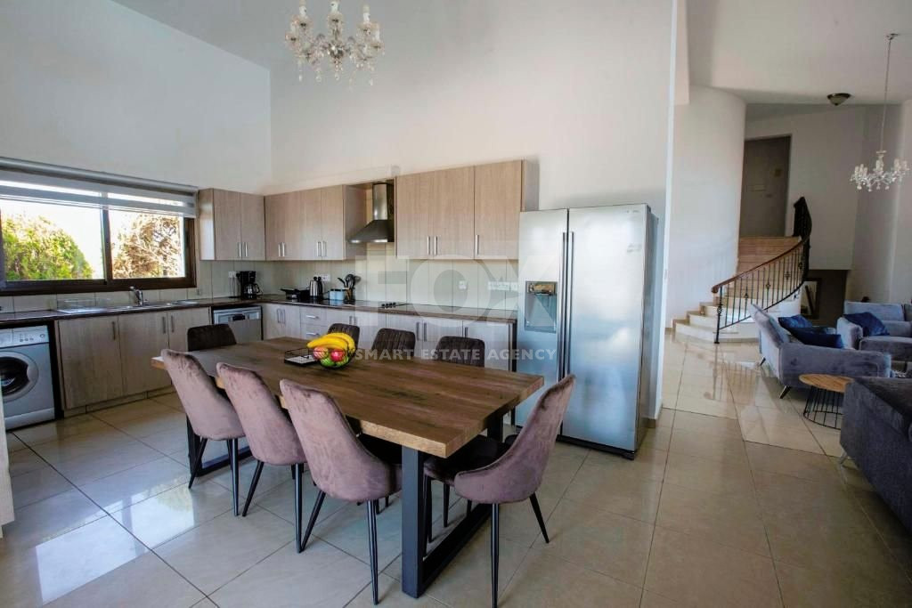 Luxury Oasis : Your Dream Villa in Paphos!