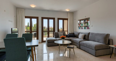 Luxury two bedroom apartment in Aphrodite Hills , Koukla , Paphos