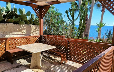 AMAZING SEA FRONT FIVE-BEDROOM LUXURY VILLA WITH BREATHTAKING VIEWS