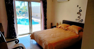 AMAZING SEA FRONT FIVE-BEDROOM LUXURY VILLA WITH BREATHTAKING VIEWS