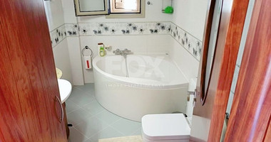 AMAZING SEA FRONT FIVE-BEDROOM LUXURY VILLA WITH BREATHTAKING VIEWS