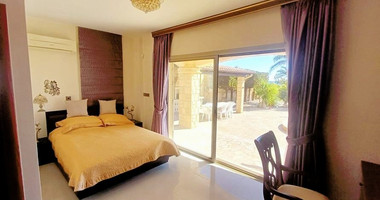 AMAZING SEA FRONT FIVE-BEDROOM LUXURY VILLA WITH BREATHTAKING VIEWS