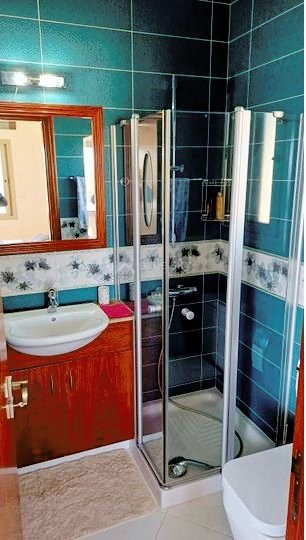 AMAZING SEA FRONT FIVE-BEDROOM LUXURY VILLA WITH BREATHTAKING VIEWS