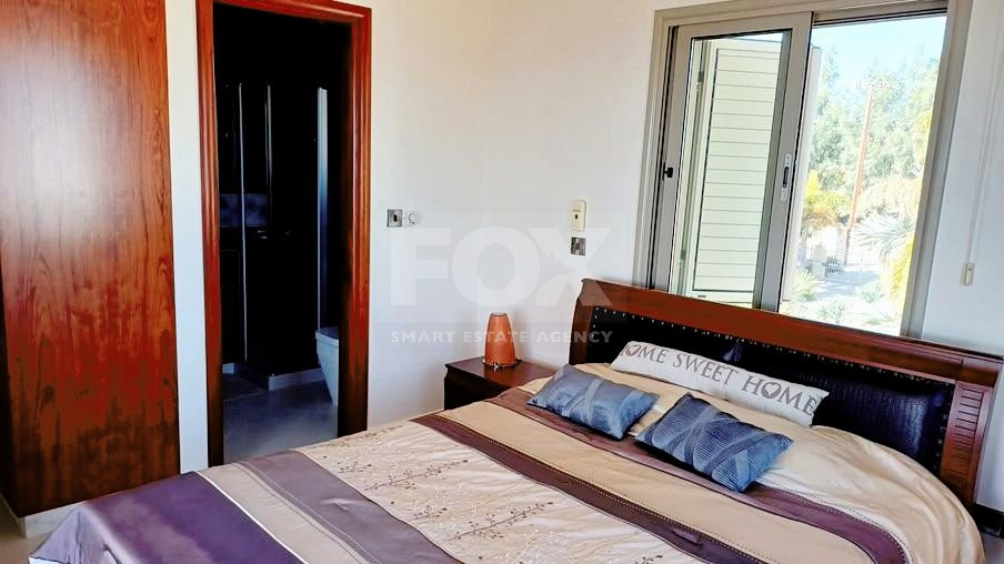 AMAZING SEA FRONT FIVE-BEDROOM LUXURY VILLA WITH BREATHTAKING VIEWS