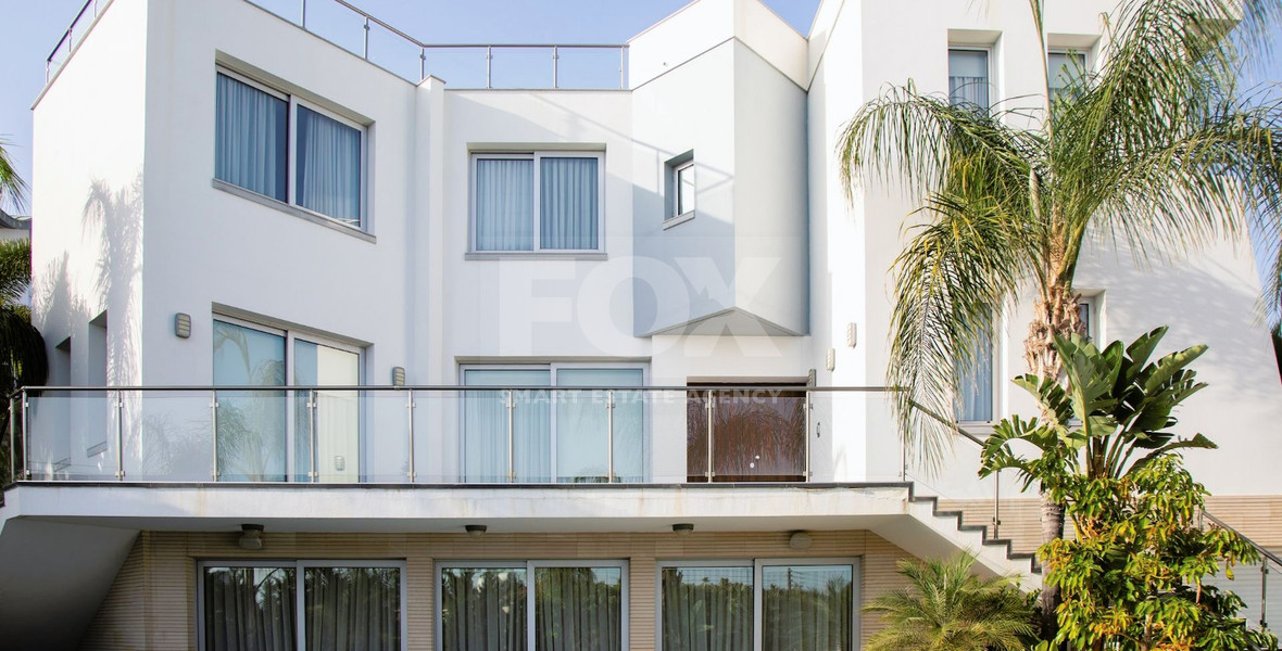 Luxury 5 bedroom villa for sale in Agios Tychon, Limassol