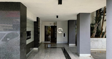 Office for rent in Makarios Avenue, Limassol
