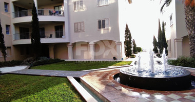 Three bedroom fully renovated apartment in Tombs of The Kings area