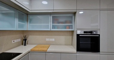Three bedroom fully renovated apartment in Tombs of The Kings area
