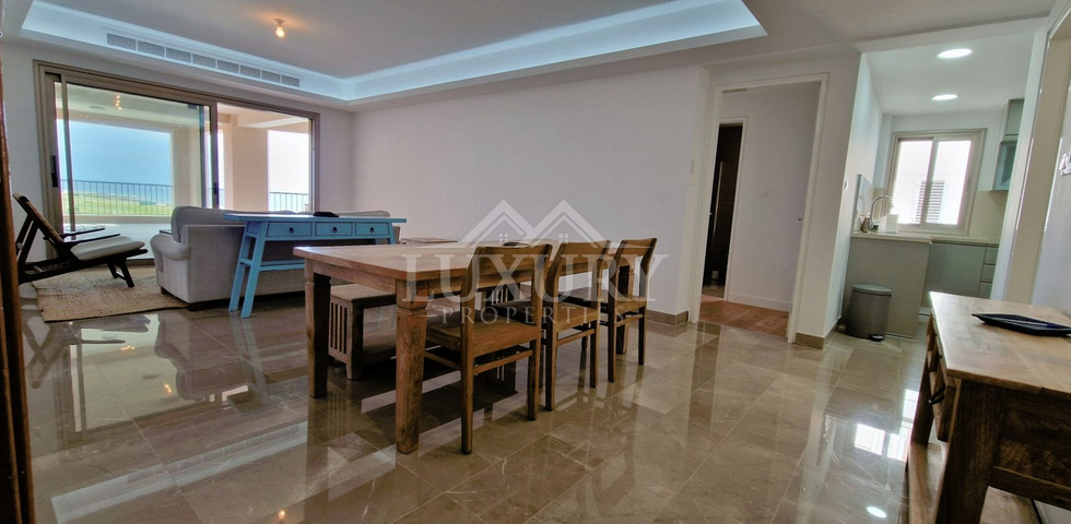 Three bedroom fully renovated apartment in Tombs of The Kings area