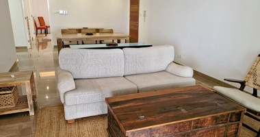 Three bedroom fully renovated apartment in Tombs of The Kings area