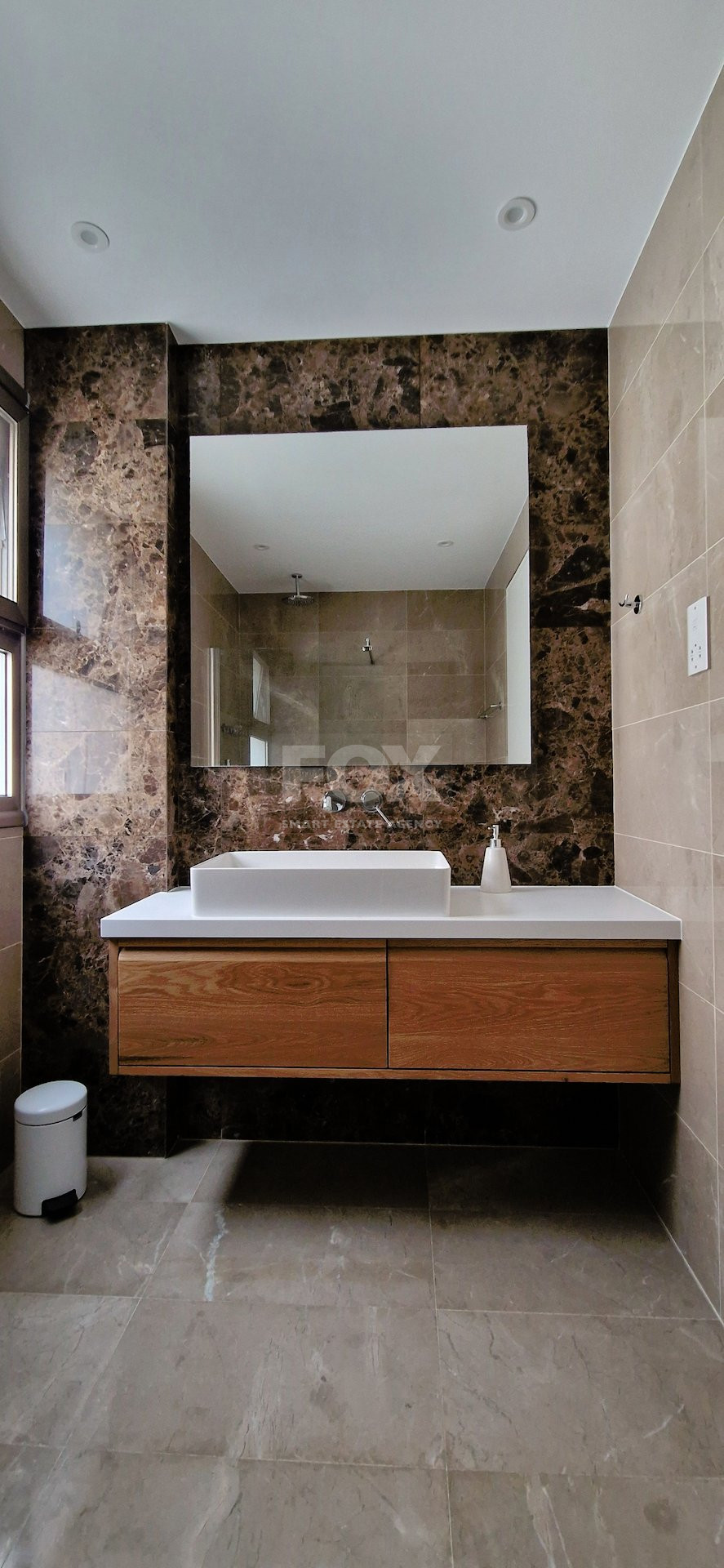 Three bedroom fully renovated apartment in Tombs of The Kings area