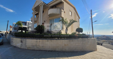 Luxury-Spacious Seven Bedroom Corner Detached Villa With Pool
