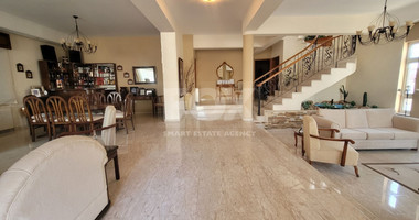 Luxury-Spacious Seven Bedroom Corner Detached Villa With Pool
