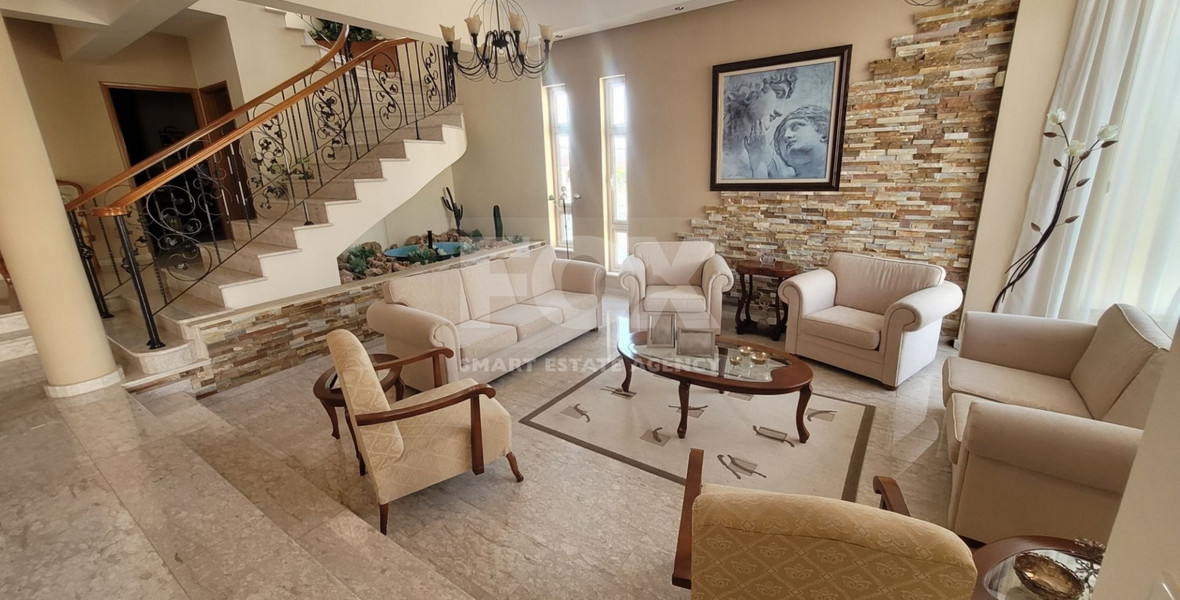 Luxury-Spacious Seven Bedroom Corner Detached Villa With Pool