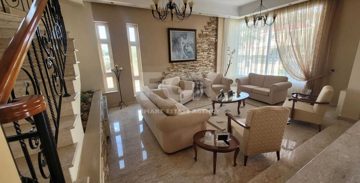 Luxury-Spacious Seven Bedroom Corner Detached Villa With Pool
