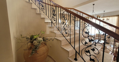 Luxury-Spacious Seven Bedroom Corner Detached Villa With Pool