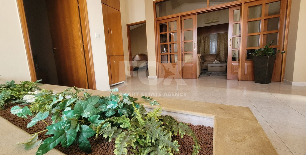 Luxury-Spacious Seven Bedroom Corner Detached Villa With Pool