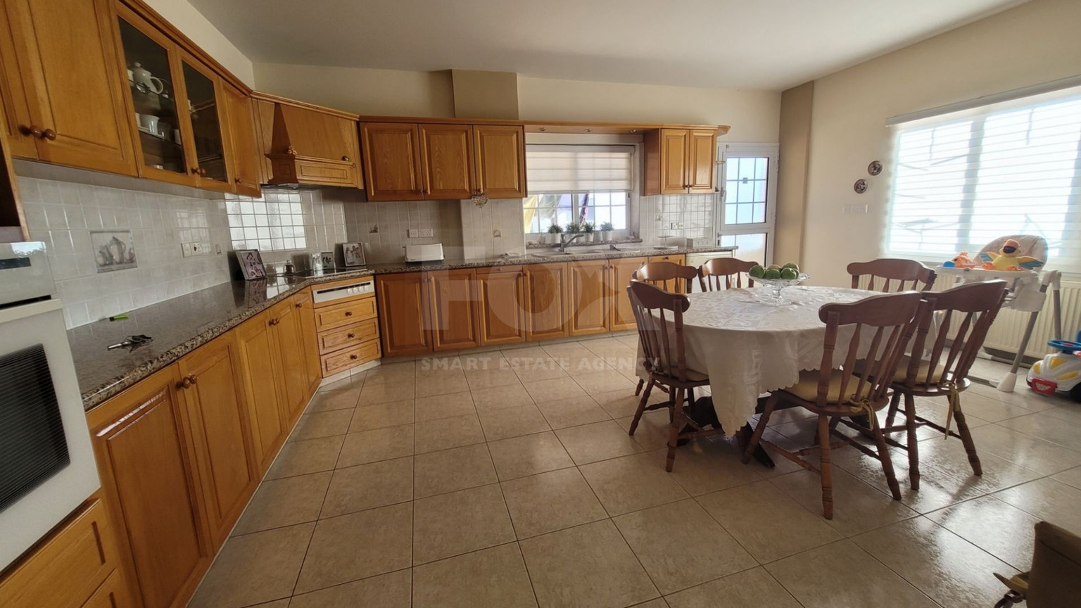 Luxury-Spacious Seven Bedroom Corner Detached Villa With Pool