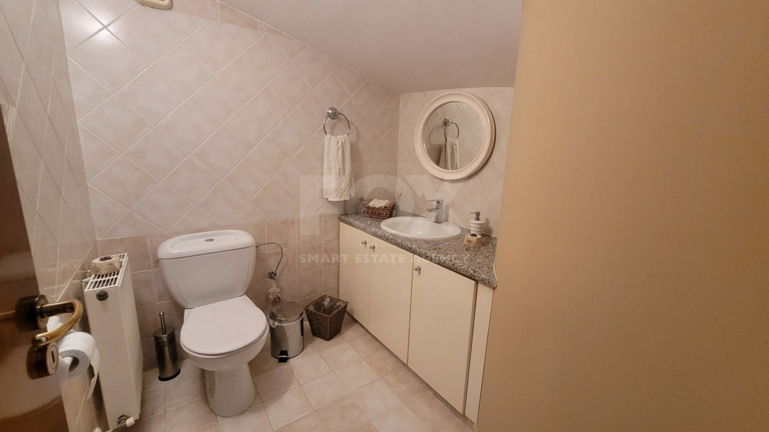 Luxury-Spacious Seven Bedroom Corner Detached Villa With Pool