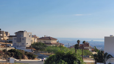 Luxury-Spacious Seven Bedroom Corner Detached Villa With Pool