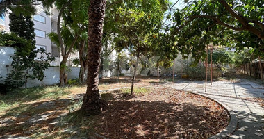 LOVELY BUNGALOW IN THE KATHOLIKI AREA OF LIMASSOL ON LARGE PLOT