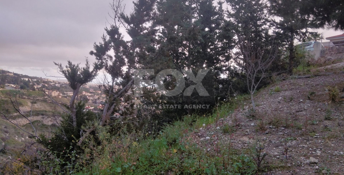 Plot in Kamares club in Tala village