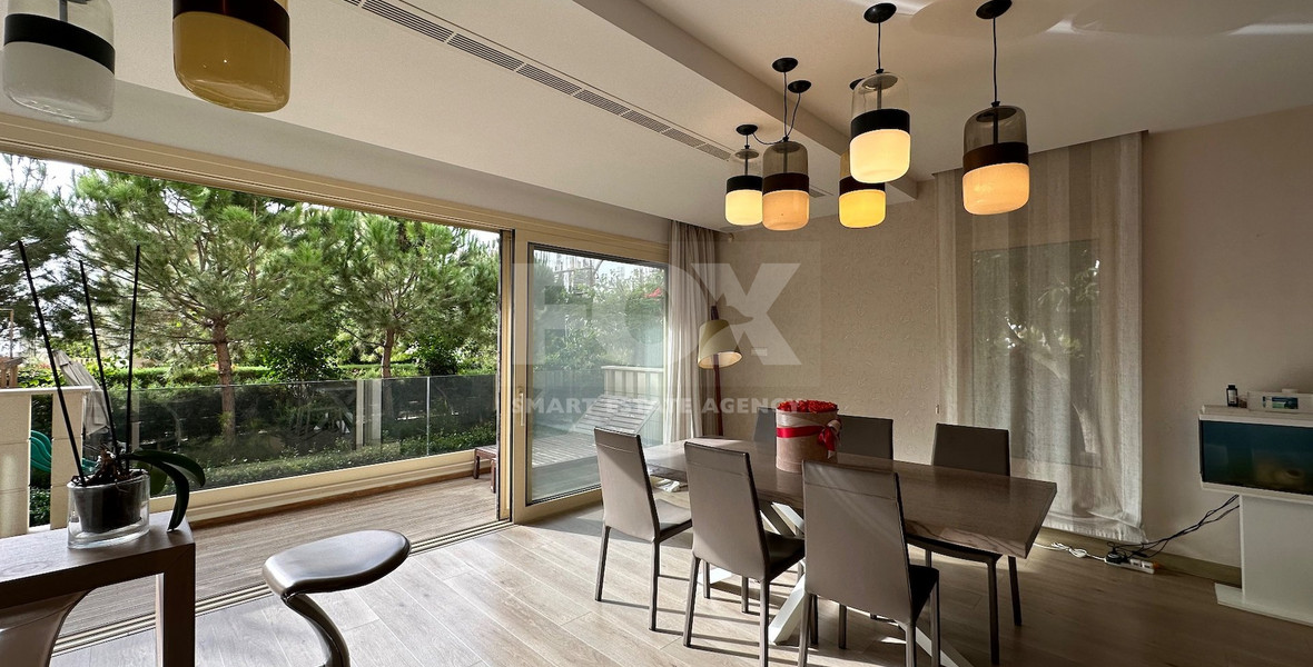 FOR RENT LUXURY FIVE BEDROOM VILLA 20 METRES FROM THE SEA IN THE AMATHOUNDA AREA OF LIMASSOL