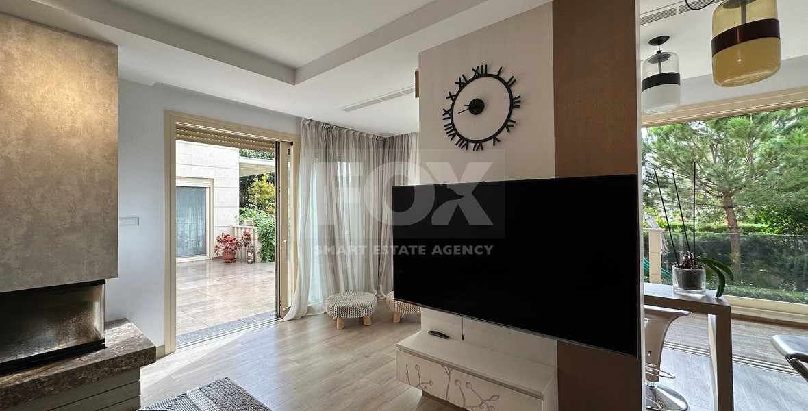 FOR RENT LUXURY FIVE BEDROOM VILLA 20 METRES FROM THE SEA IN THE AMATHOUNDA AREA OF LIMASSOL