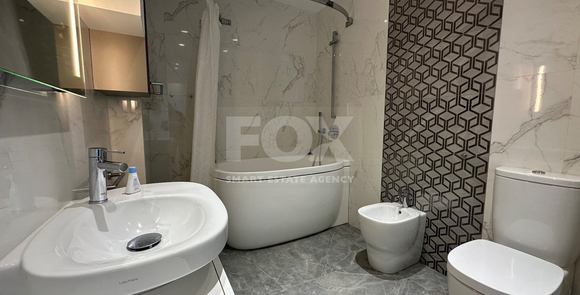 FOR RENT LUXURY FIVE BEDROOM VILLA 20 METRES FROM THE SEA IN THE AMATHOUNDA AREA OF LIMASSOL