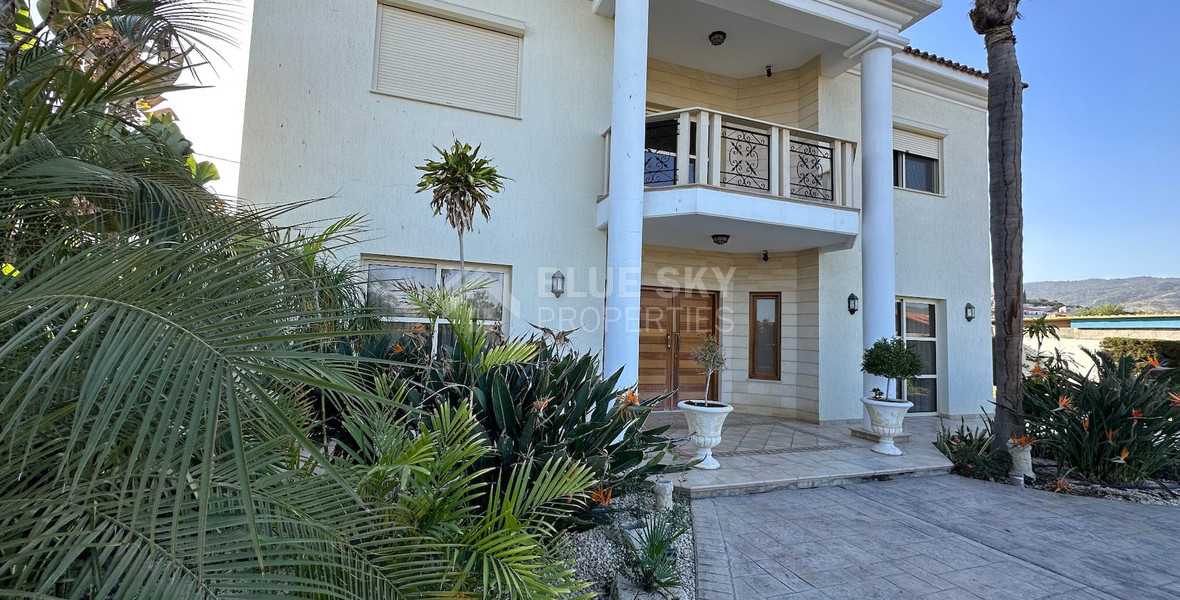 Furnished five bedroom Villa Privately gated amongst landscaped gardens.