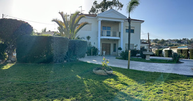 Furnished five bedroom Villa Privately gated amongst landscaped gardens.