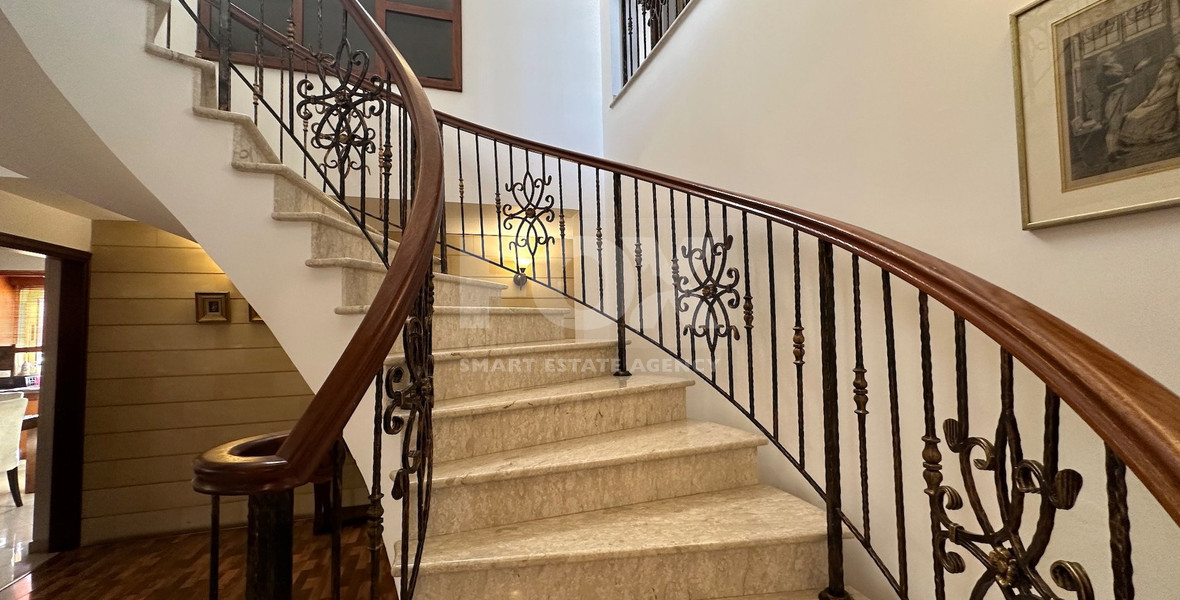 Furnished five bedroom Villa Privately gated amongst landscaped gardens.