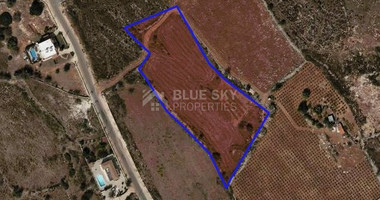 Residential land in Ineia village, Paphos district