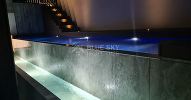 NO VAT BUILDING WITH 18 STUDIOS, SWIMMING POOL, GYM AREA AND ROOF TERRACE.
