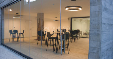 NO VAT BUILDING WITH 18 STUDIOS, SWIMMING POOL, GYM AREA AND ROOF TERRACE.