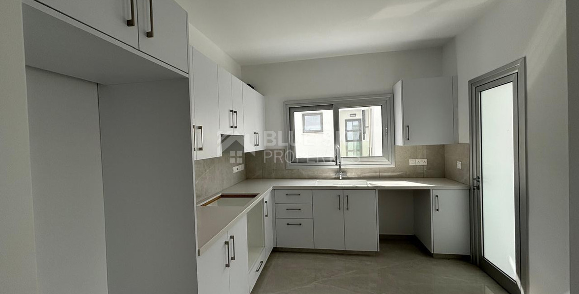 TWO BEDROOM APARTMENT FOR RENT IN MESA GITONIA