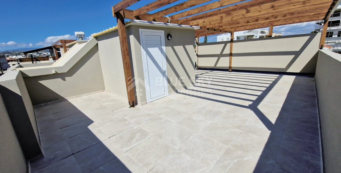 Commercial Building for sale in Apostolou Petrou & Pavlou: Residential Potential