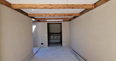 Commercial Building for sale in Apostolou Petrou & Pavlou: Residential Potential