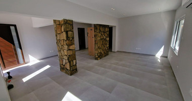 Commercial Building for sale in Apostolou Petrou & Pavlou: Residential Potential