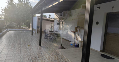 Three Bed House For rent with swimming pool In Paramytha