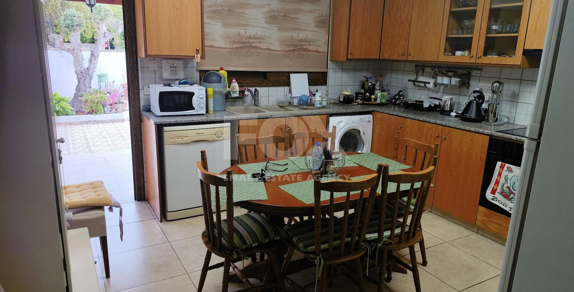 Three Bed House For rent with swimming pool In Paramytha