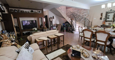 Four bedroom semi-detached house for rent, in Episkopi, Limassol