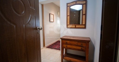 Penthouse across the road from the beach in private complex