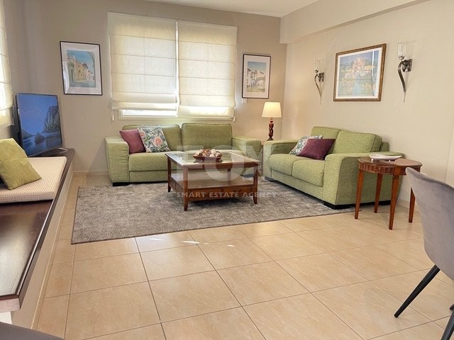 Penthouse across the road from the beach in private complex